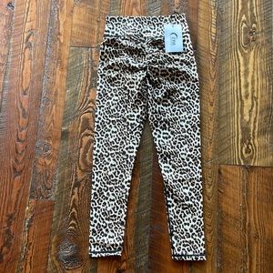 Leopard Brilliant Scrunchy What Hi-Rise 7/8 24” (4)